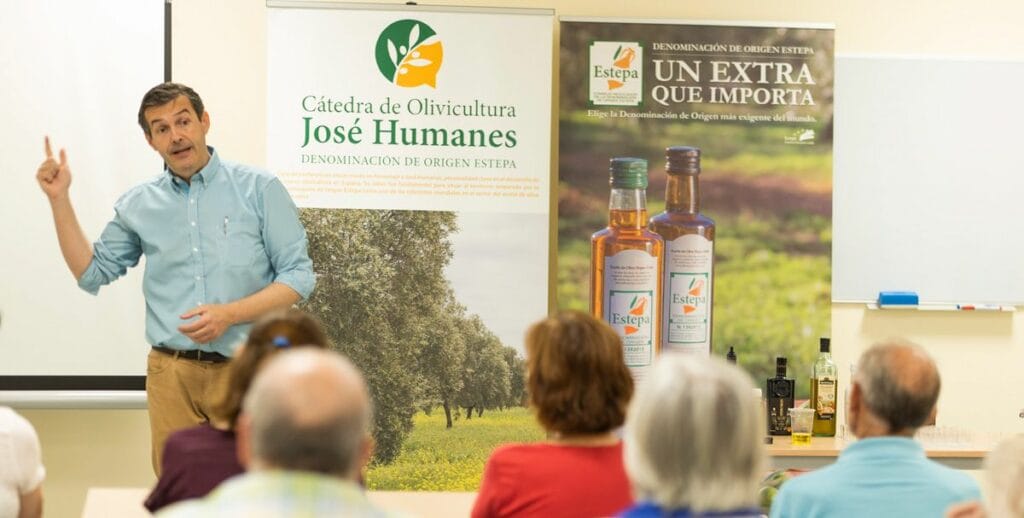 Charla sobre aove en Herrera